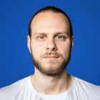 Nik V. 