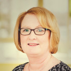 Dr Lisa McNally 