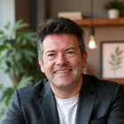 Miguel Ángel Reyes Riera 🌐 